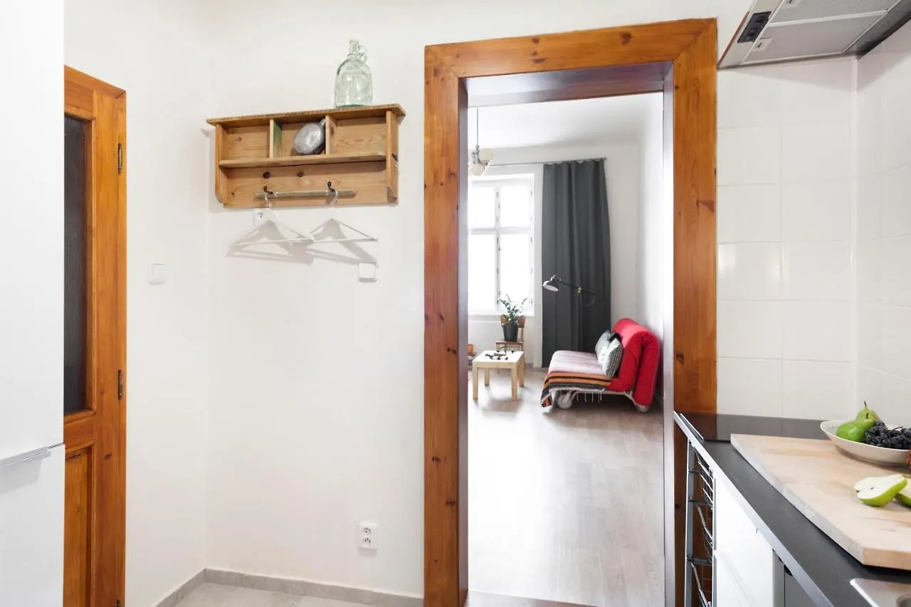 One-Bedroom Park Flat Prague 0*,
